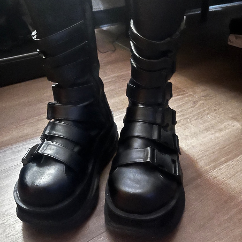 Neptune - Picture 3 of 6